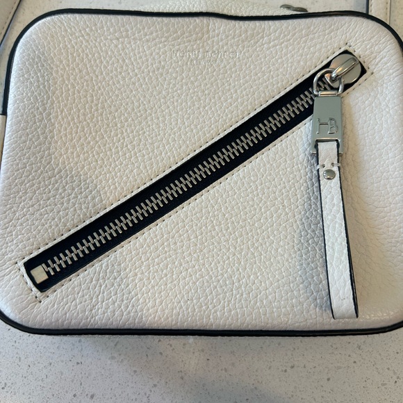 Henri Bendel White Leather Crossbody Bag Purse $300 - Picture 2 of 6